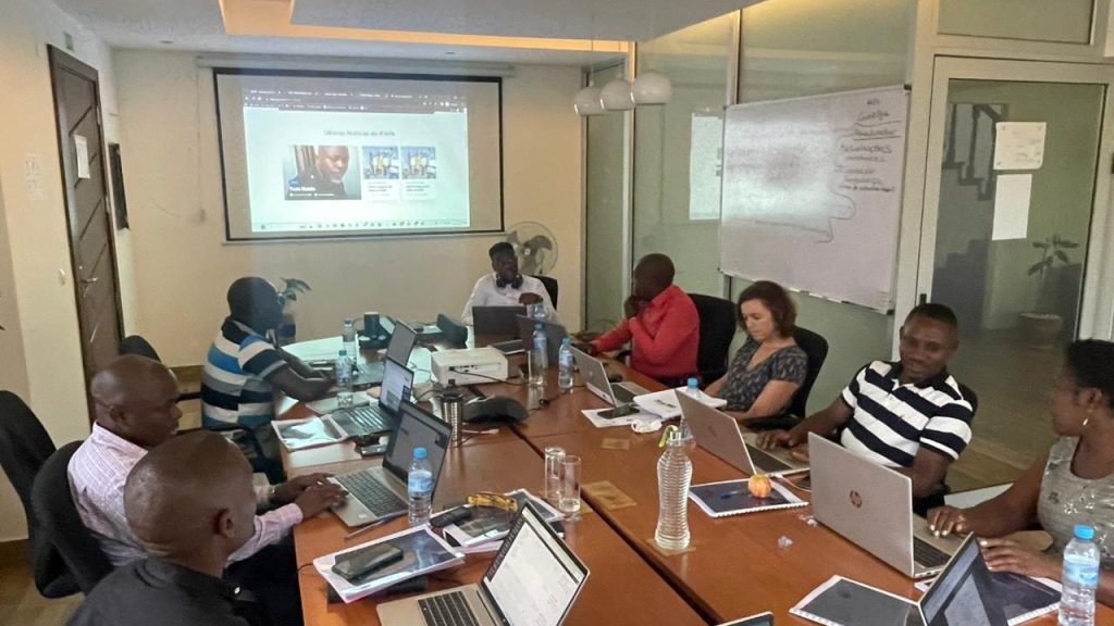 FUNCIONARIOS DO IFAPA MATOLA CADA VEZ A SERVIR O CIDADAO